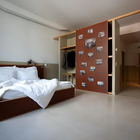 Lofthotel Walensee 호텔 머그