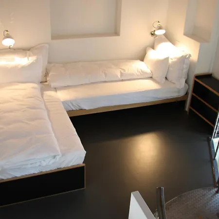 Lofthotel Walensee 호텔 3*