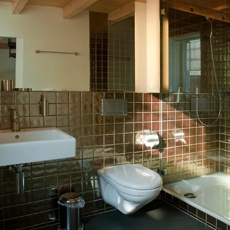Lofthotel Walensee 호텔